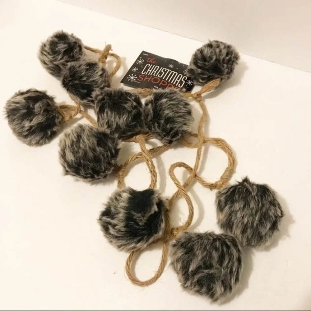 NWT Christmas farmhouse animal print garland